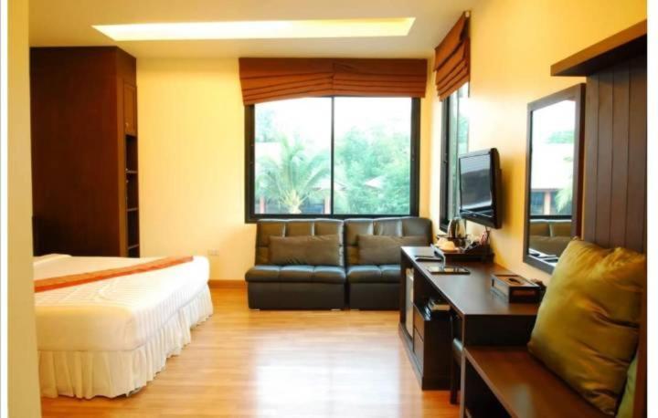 Monsane River Kwai Resort Kanchanaburi Exterior foto